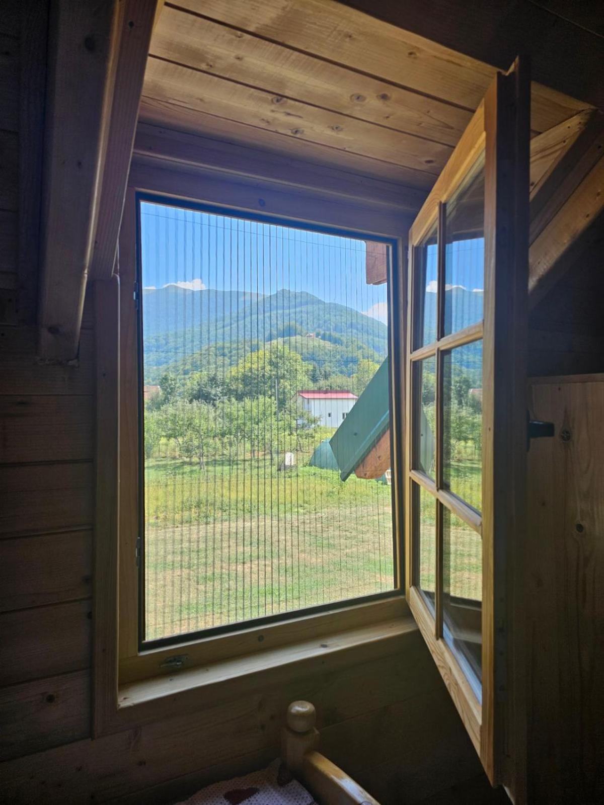 Konaci Oceva Zemlja Bungalovi Konaci Oceva Zemlja Vikendica 모이코바츠 외부 사진