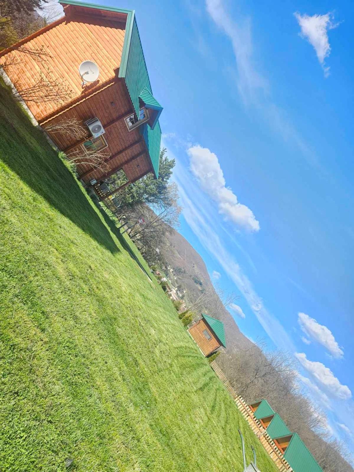 Konaci Oceva Zemlja Bungalovi Konaci Oceva Zemlja Vikendica 모이코바츠 외부 사진